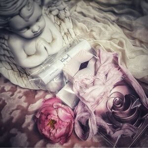 Free Gift Wrapping/ Chanel Card Holder & Dior Makeup Set Bundle